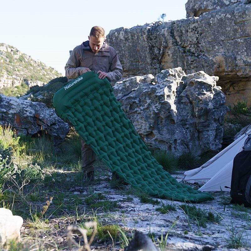 Colchoneta Inflable Con Almohada Fc-12 Foot Pump Naturehike